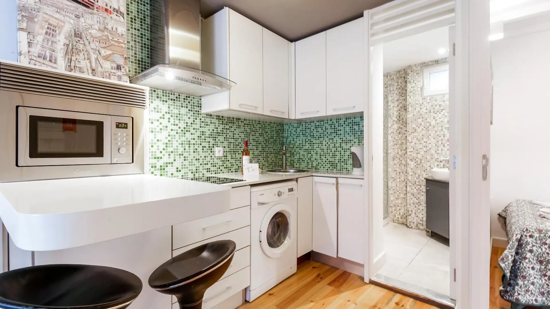 Cosy Retreat In Madragoa -Lisbon Apartment  Lisbon